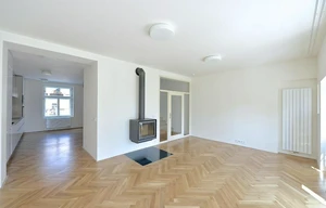 Family house for rent, 262m<sup>2</sup>, 293m<sup>2</sup> of land