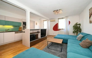 Apartment for rent, 5+kk - 4 bedrooms, 186m<sup>2</sup>