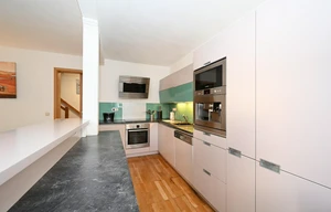 Apartment for rent, 5+kk - 4 bedrooms, 186m<sup>2</sup>