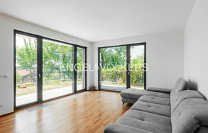 Apartment for rent, 4+kk - 3 bedrooms, 120m<sup>2</sup>