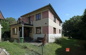 Family house for sale, 240m<sup>2</sup>, 1860m<sup>2</sup> of land