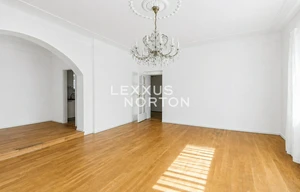 Family house for rent, 283m<sup>2</sup>, 375m<sup>2</sup> of land