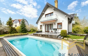 Family house for rent, 253m<sup>2</sup>, 900m<sup>2</sup> of land