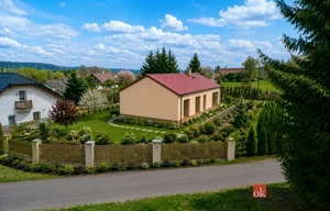 Family house for sale, 113m<sup>2</sup>, 136m<sup>2</sup> of land