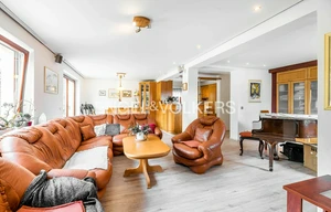 Apartment for rent, 5+kk - 4 bedrooms, 140m<sup>2</sup>