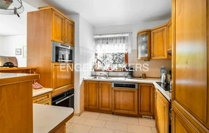 Apartment for rent, 5+kk - 4 bedrooms, 140m<sup>2</sup>