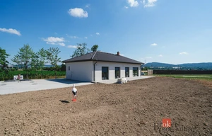 Family house for sale, 152m<sup>2</sup>, 935m<sup>2</sup> of land