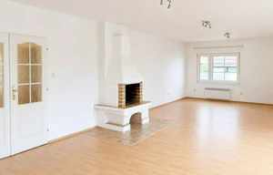 Villa for rent, 365m<sup>2</sup>, 539m<sup>2</sup> of land