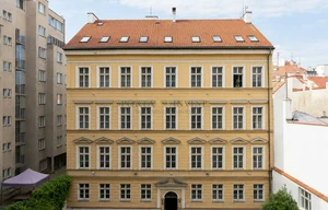 Apartment building for sale, 2850m<sup>2</sup>
