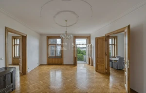Apartment for rent, 5 bedrooms +, 255m<sup>2</sup>