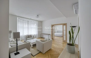 Apartment for rent, 4+1 - 3 bedrooms, 120m<sup>2</sup>