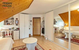 Family house for sale, 180m<sup>2</sup>, 576m<sup>2</sup> of land