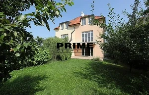Family house for rent, 250m<sup>2</sup>, 392m<sup>2</sup> of land