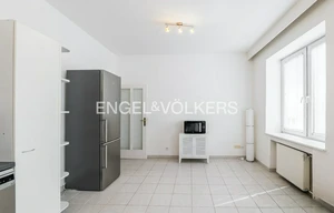 Apartment for rent, 4+1 - 3 bedrooms, 140m<sup>2</sup>