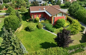 Family house for rent, 414m<sup>2</sup>, 1301m<sup>2</sup> of land