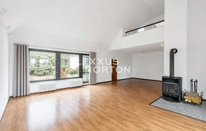 Family house for rent, 417m<sup>2</sup>, 1263m<sup>2</sup> of land
