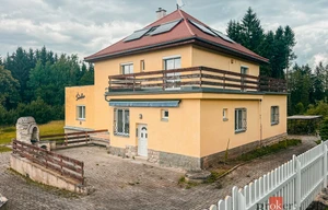 Family house for sale, 400m<sup>2</sup>, 2994m<sup>2</sup> of land