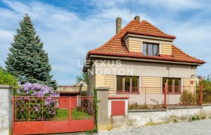 Family house for sale, 188m<sup>2</sup>, 995m<sup>2</sup> of land