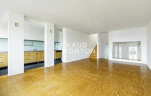 Family house for rent, 350m<sup>2</sup>, 121m<sup>2</sup> of land