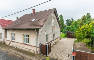 Family house for sale, 165m<sup>2</sup>, 693m<sup>2</sup> of land