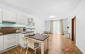 Apartment for rent, 4+kk - 3 bedrooms, 84m<sup>2</sup>