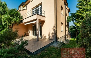 Family house for rent, 250m<sup>2</sup>, 350m<sup>2</sup> of land