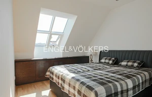 Apartment for rent, 4+kk - 3 bedrooms, 140m<sup>2</sup>