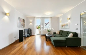 Apartment for rent, 5+kk - 4 bedrooms, 192m<sup>2</sup>