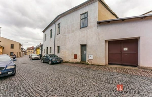 Historical building for sale, 700m<sup>2</sup>, 265m<sup>2</sup> of land