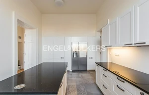Apartment for rent, 5+1 - 4 bedrooms, 193m<sup>2</sup>