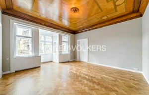 Apartment for rent, 5 bedrooms +, 295m<sup>2</sup>