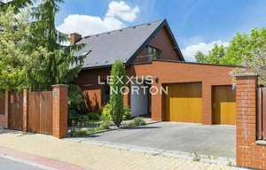Family house for sale, 256m<sup>2</sup>, 1194m<sup>2</sup> of land