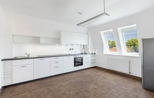 Apartment for rent, 4+1 - 3 bedrooms, 129m<sup>2</sup>