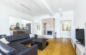 Apartment for rent, 4+kk - 3 bedrooms, 144m<sup>2</sup>