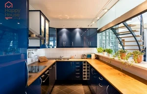 Apartment for rent, 5+kk - 4 bedrooms, 250m<sup>2</sup>