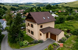 Family house for sale, 256m<sup>2</sup>, 1170m<sup>2</sup> of land