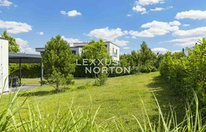 Family house for sale, 267m<sup>2</sup>, 959m<sup>2</sup> of land
