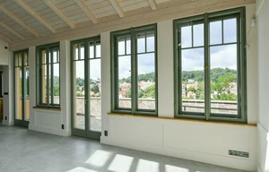 Other commercial property for sale, 308m<sup>2</sup>