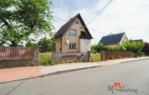 Family house for sale, 180m<sup>2</sup>, 952m<sup>2</sup> of land