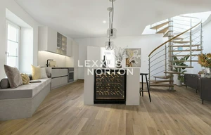 Apartment for sale, 5+1 - 4 bedrooms, 240m<sup>2</sup>