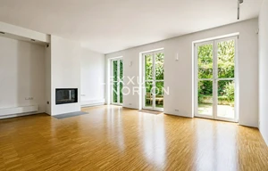 Family house for rent, 350m<sup>2</sup>, 121m<sup>2</sup> of land