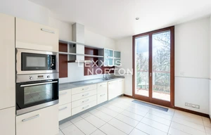 Apartment for rent, 5+1 - 4 bedrooms, 190m<sup>2</sup>