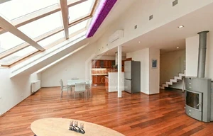 Apartment for rent, 2+kk - 1 bedroom, 107m<sup>2</sup>