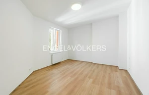 Apartment for rent, 2+kk - 1 bedroom, 65m<sup>2</sup>