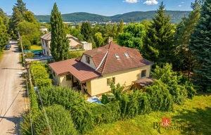 Family house for sale, 160m<sup>2</sup>, 861m<sup>2</sup> of land