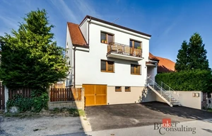 Family house for sale, 180m<sup>2</sup>, 794m<sup>2</sup> of land
