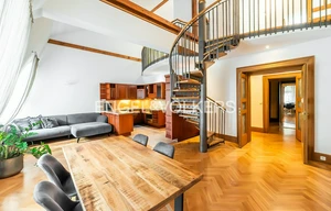 Apartment for rent, 5+1 - 4 bedrooms, 195m<sup>2</sup>