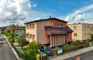 Family house for sale, 300m<sup>2</sup>, 665m<sup>2</sup> of land