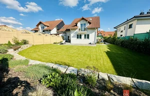 Family house for sale, 154m<sup>2</sup>, 577m<sup>2</sup> of land