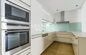 Apartment for rent, 4+kk - 3 bedrooms, 130m<sup>2</sup>